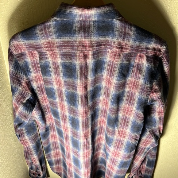 Ezekiel Mens Plaid Button Down Flannel Shirt Color Blue/Red Size Medium - Picture 3 of 3
